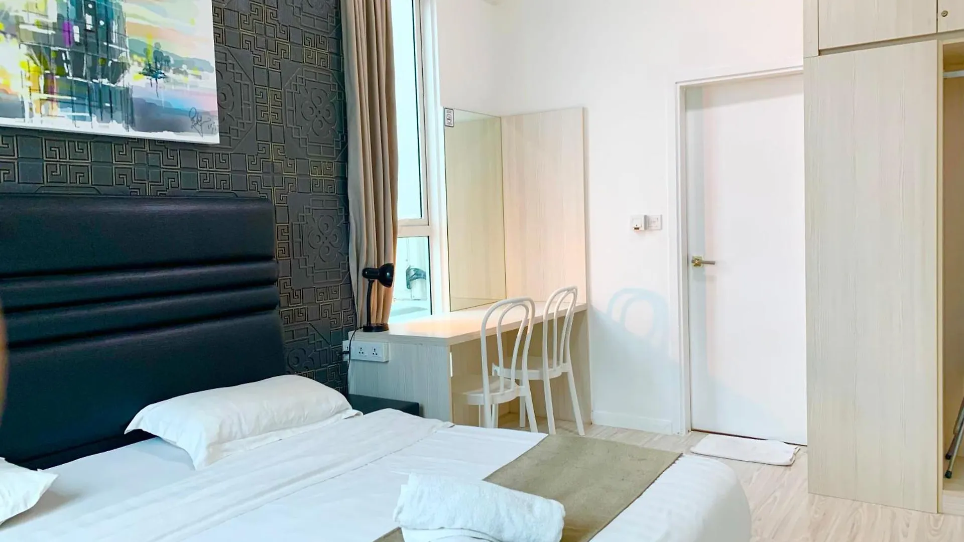 Lejlighed i Centralt Forretningsdistrikt på 68 m². Soveværelser: 2. Private badeværelser: 1. Kota Kinabalu